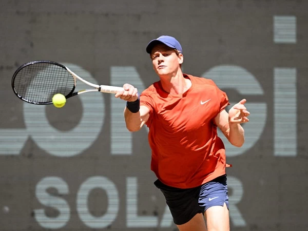 Jannik Sinner Tambah Turnamen