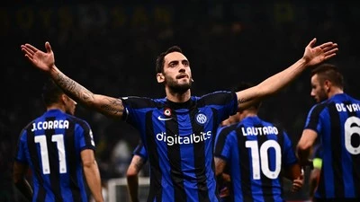 Inter Vs Barcelona: Si Ular Terancam Tanpa Pavard dan Lautaro