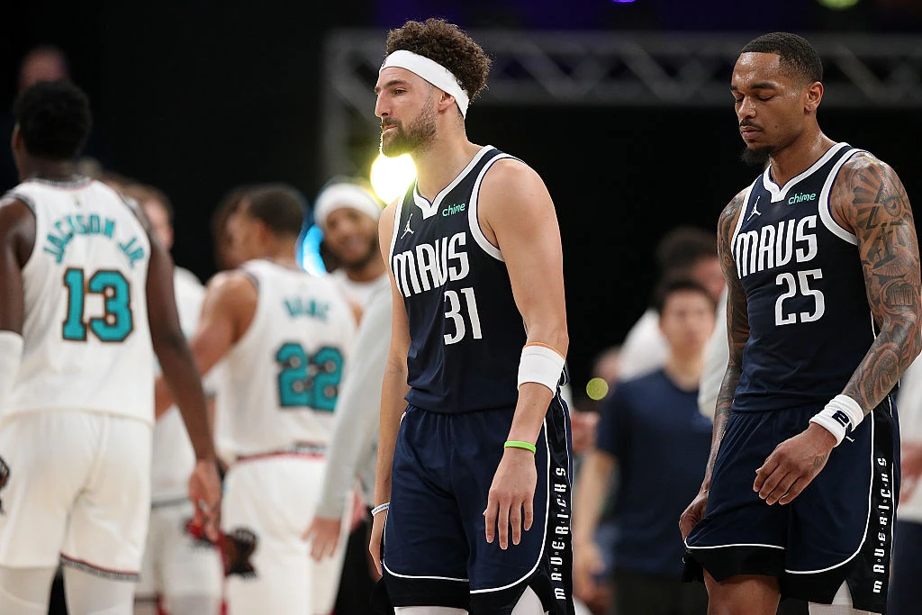 Mavericks Pecat Pelatih Kebugaran Imbas Badai Cedera