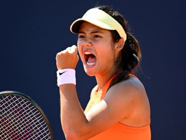 Emma Raducanu Pulangkan Veronika Kudermetova Dari Roma