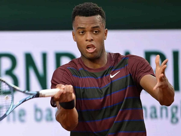 Hasil French Open: Drama Warnai Kemenangan Giovanni Mpetshi Perricard
