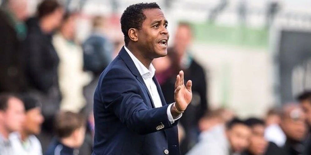 Patrick Kluivert Geregetan Lihat...