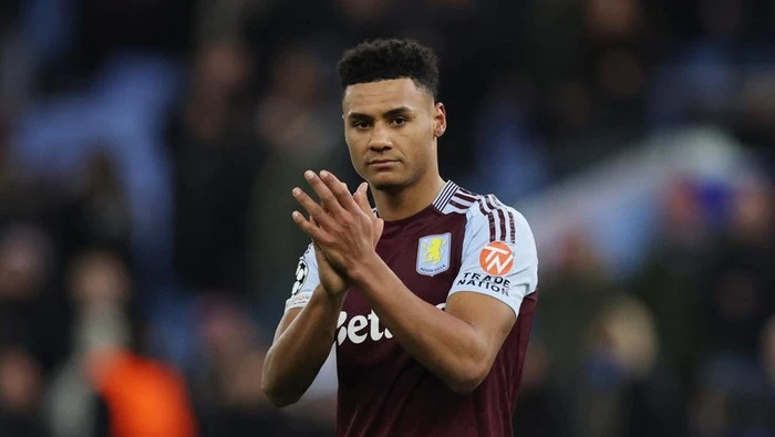 Ferdinand Setuju Banget Kalau MU Kejar Ollie Watkins