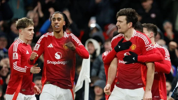 Yoro: Banyak yang Ingin MU Gagal