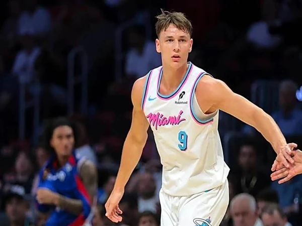 Erik Spoelstra Berbicara tentang Prospek Pelle Larsson