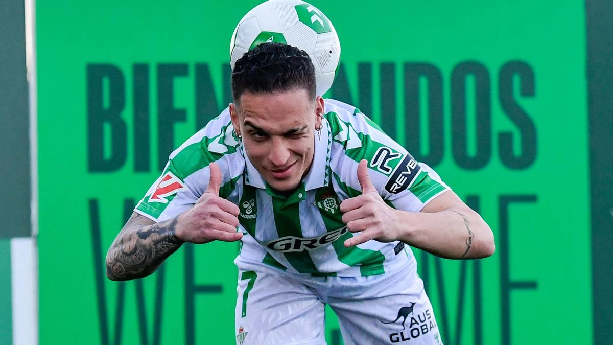 Real Betis Mundur Nggak Jadi Rekrut Antony?