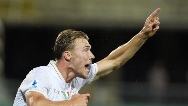 Main 14 Menit, Rasmus Hojlund Sudah Bikin Gol di Napoli