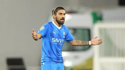 Manchester United melirik opsi ekonomis pada bursa transfer Januari, James Garner dan Ruben Neves jadi target.