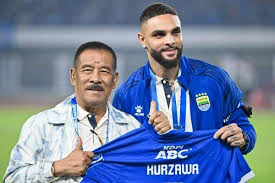 Kurzawa dan Dion Markx Belum Hadir di Latihan Persib, Bojan Hodak Berharap Segera Menyusul